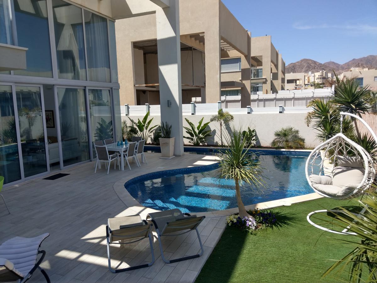 Turquoise Apartment With Pool เอลัต ภายนอก รูปภาพ